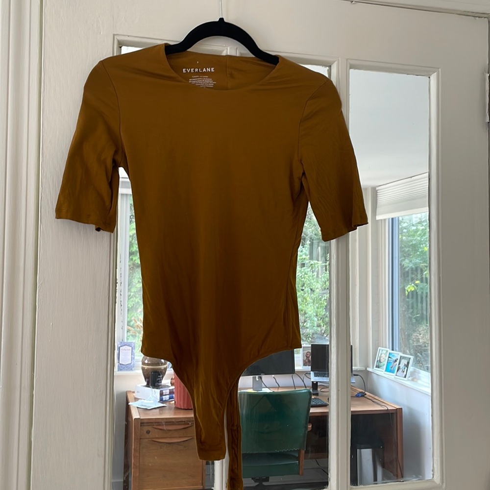 Everlane mustard body suit